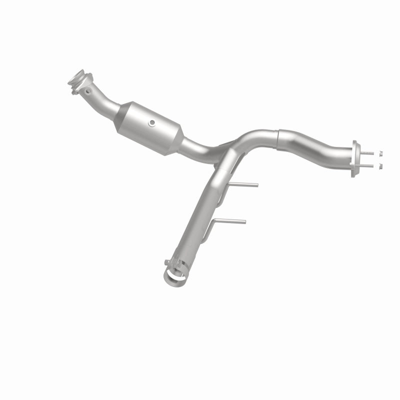 MagnaFlow 2021 Ford F-150 Right Underbody 5L Direct Fit Converter