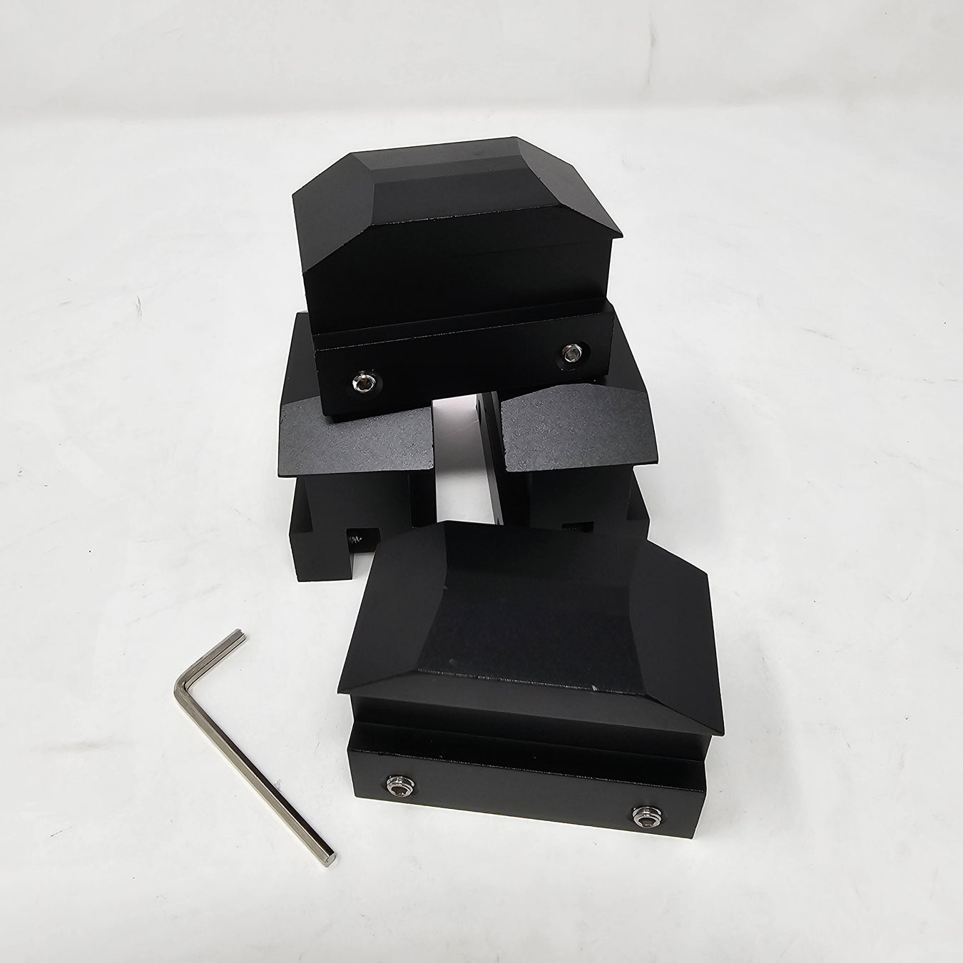 Vehicle Lifts & Lift Accessories