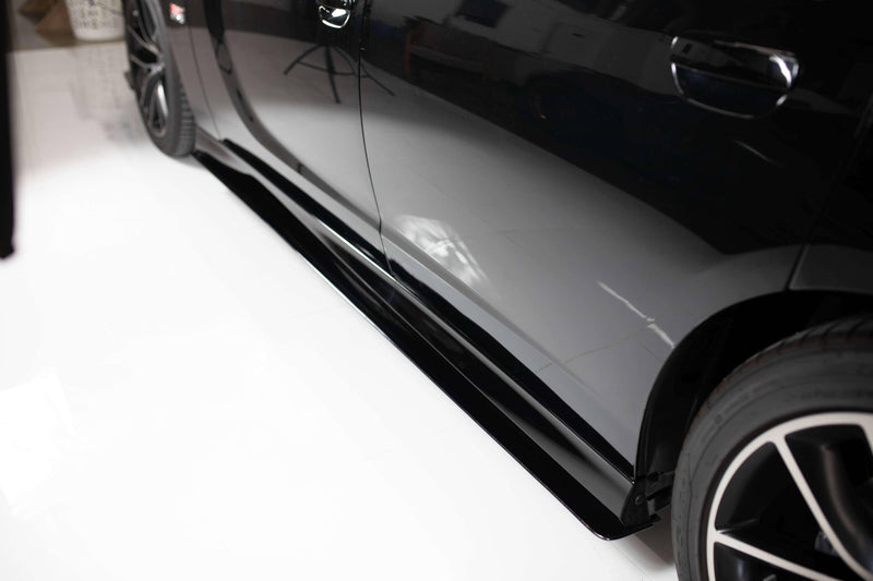 2015-2022 Dodge Charger Side Skirt V1 (Scatpack/Hellcat/Daytona)