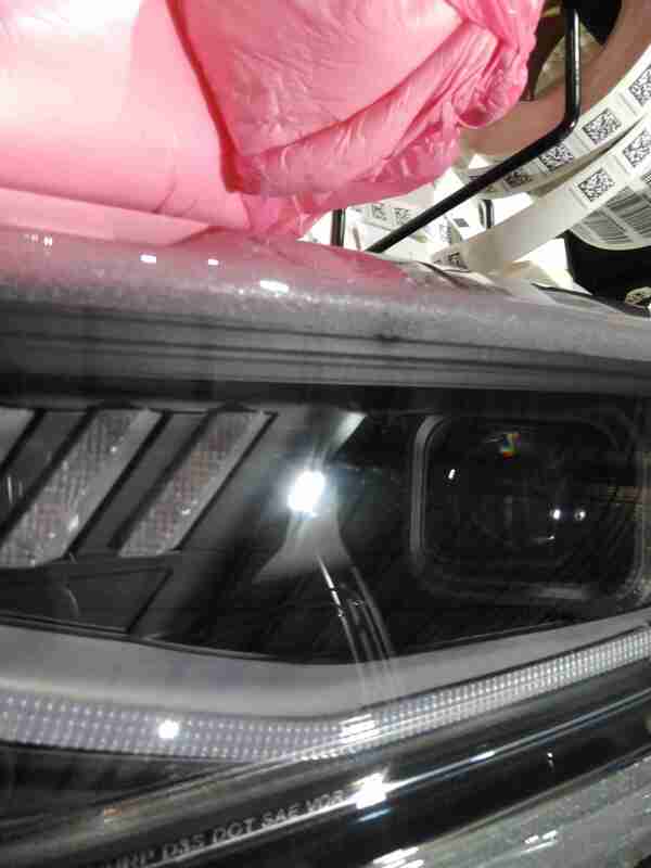 Custon LED Chevy Camaro 16-18 Halogen Model Projector Headlights Black PRO-YD-CCAM16HALSI-SEQ-BK (OpenBox)