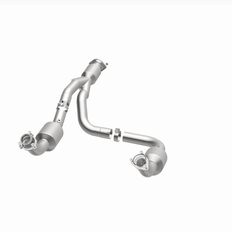 MagnaFlow 12-20 Chevrolet Express 4500 Underbody 6.0L Direct Fit Catalytic Converter