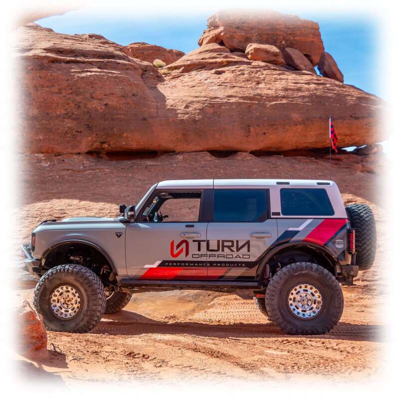Turn Offroad 21-26 Ford Bronco Hard Top (4 Door) White/Badge Delete