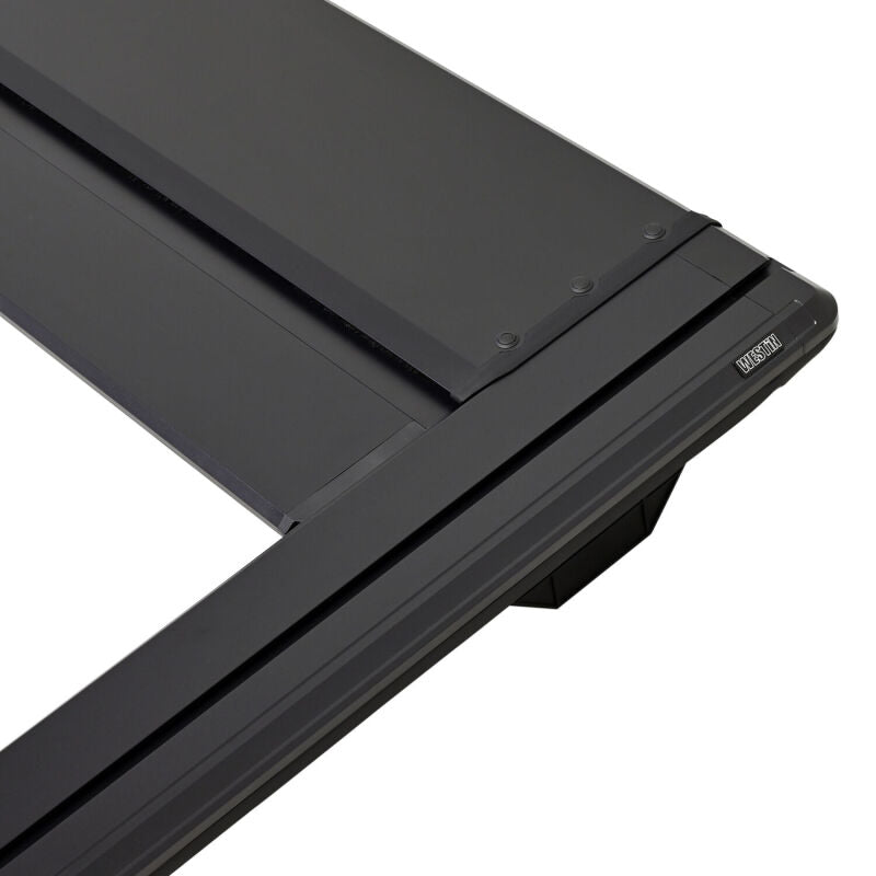 Westin 19-26 GM Silverado/Sierra 2500/3500 6ft 6in Bed Manual Retractable Tonneau Cover - Black