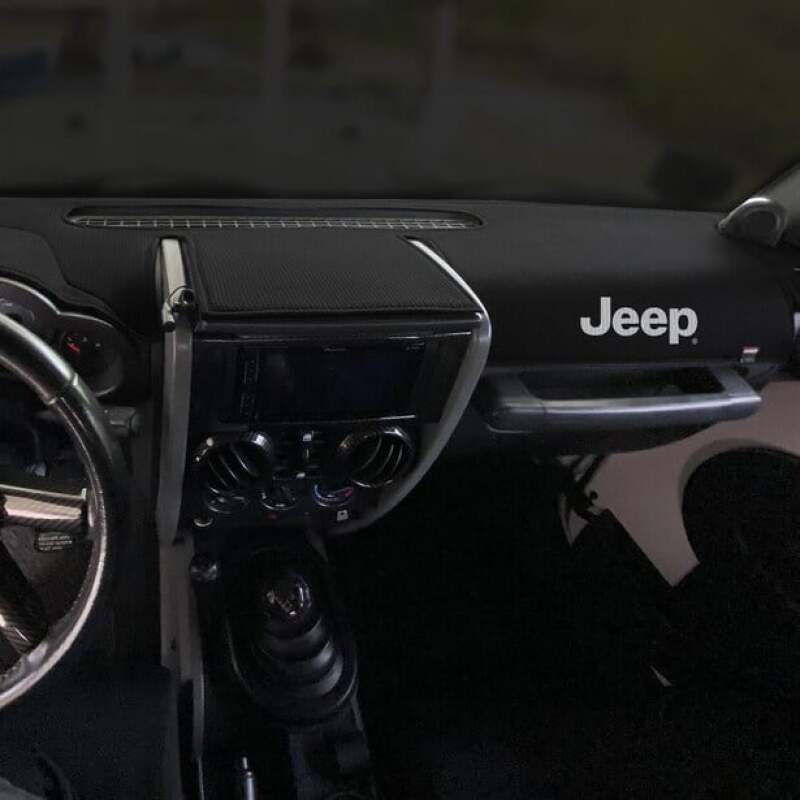 Covercraft 18-23 Jeep Wrangler (JL)/20-23 Jeep Gladiator Limited Edition Dash Cover w Jeep Logo