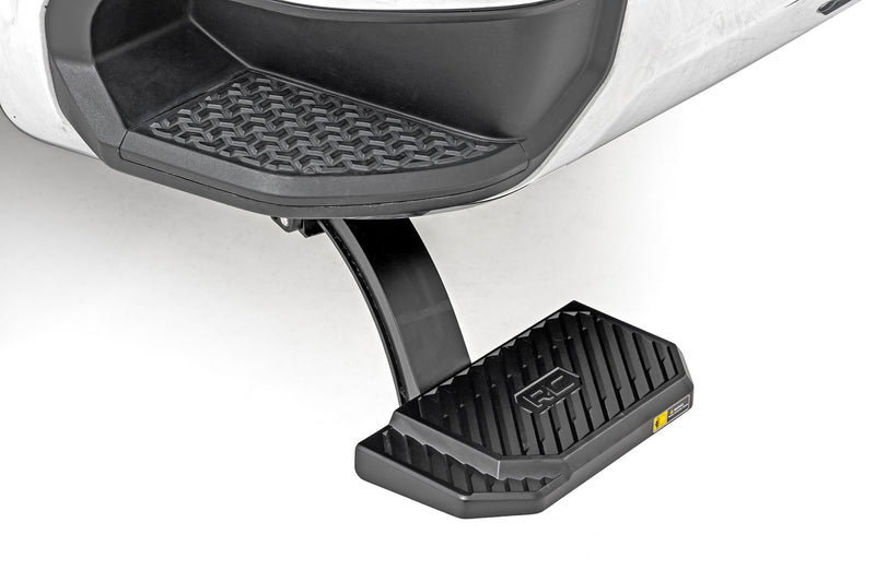 Retractable Bed Step | Manual Pull | Chevy/GMC 2500HD/3500HD (20-26)