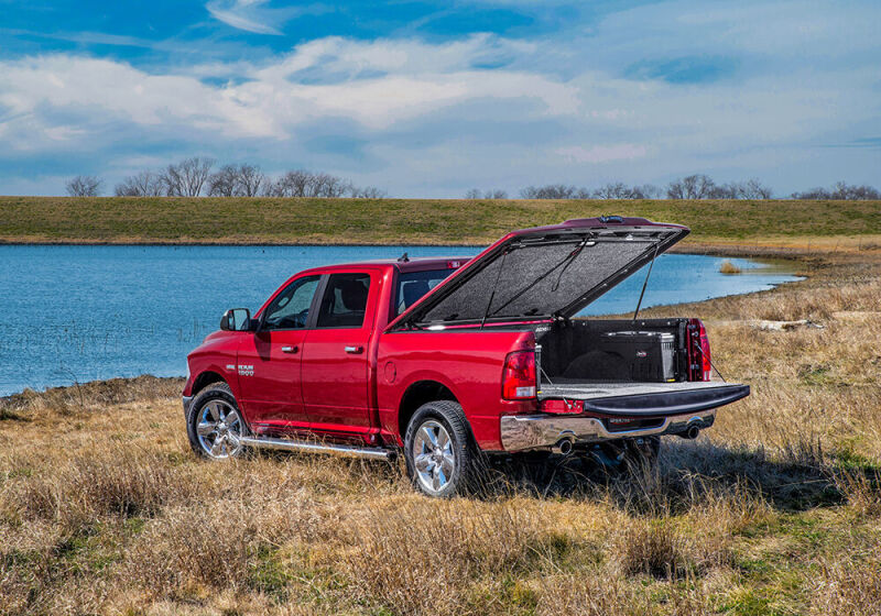 UnderCover 2025 Ram 1500 5ft 7in Short Bed Elite LX Bed Cover - PXJ - Diamond Black Crystal Pearl