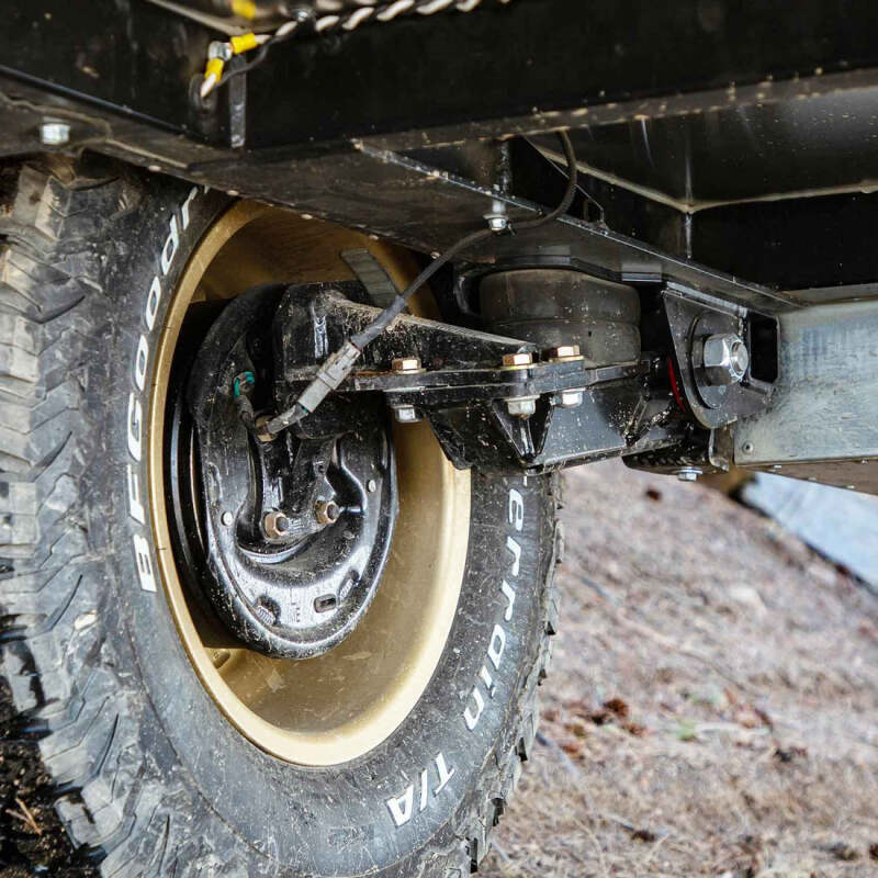 Timbren 2000lb HD Axle-Less Trailer Suspension w/ 4in Lift Spindle & Brake Flange