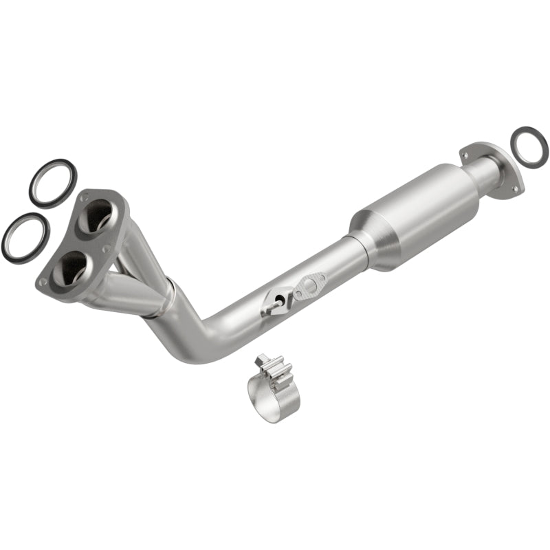 MagnaFlow Direct Fit Catalytic Converter California Grade 96-98 Toyota 4Runner 2.7L