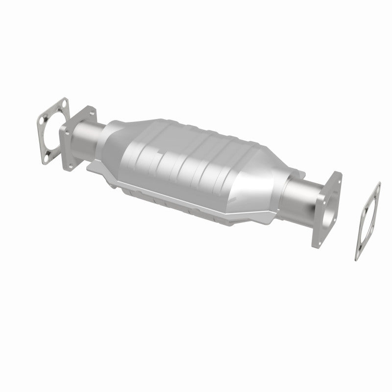 MagnaFlow California Direct Fit Catalytic Conv 75-82 Chevrolet LUV 1.8L / 86-91 Isuzu Trooper 2.3L