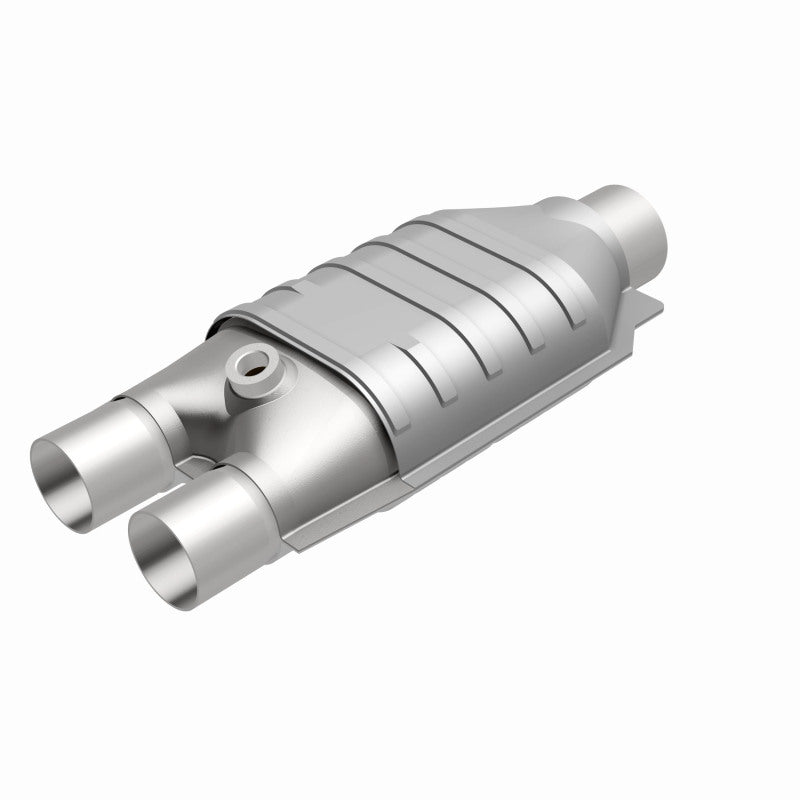 MagnaFlow Universal Catalytic Converter 2/3 D/S Single O2 Boss