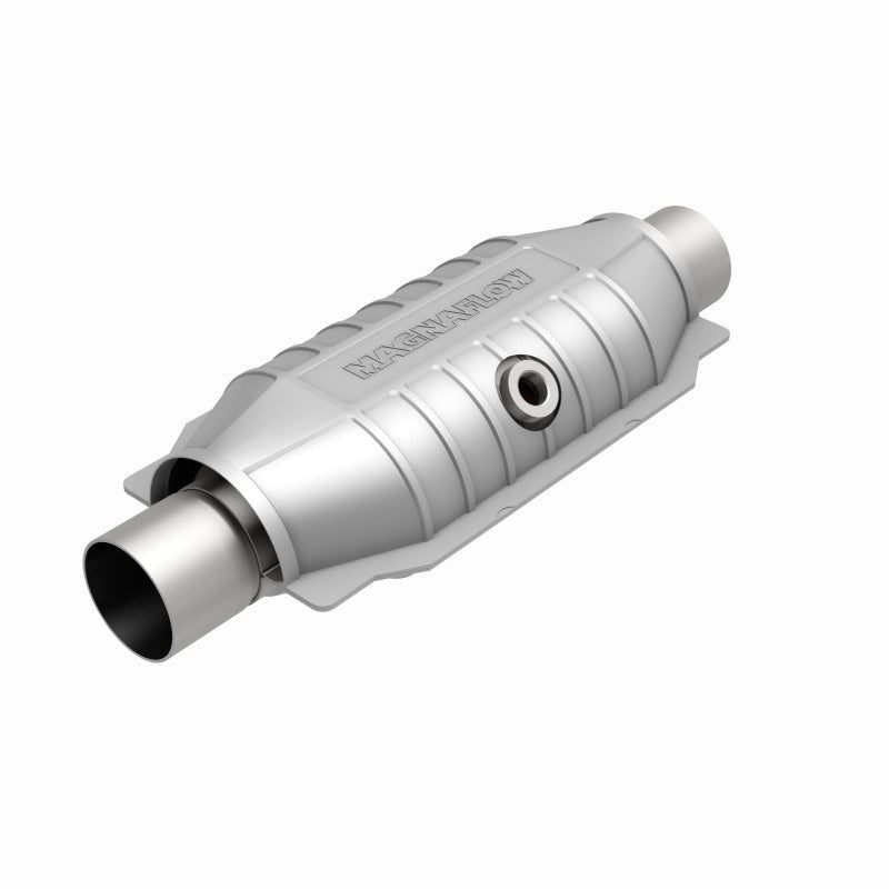 MagnaFlow Universal Catalytic Converter 2.5 OBDII Rear Mid-Bed 02