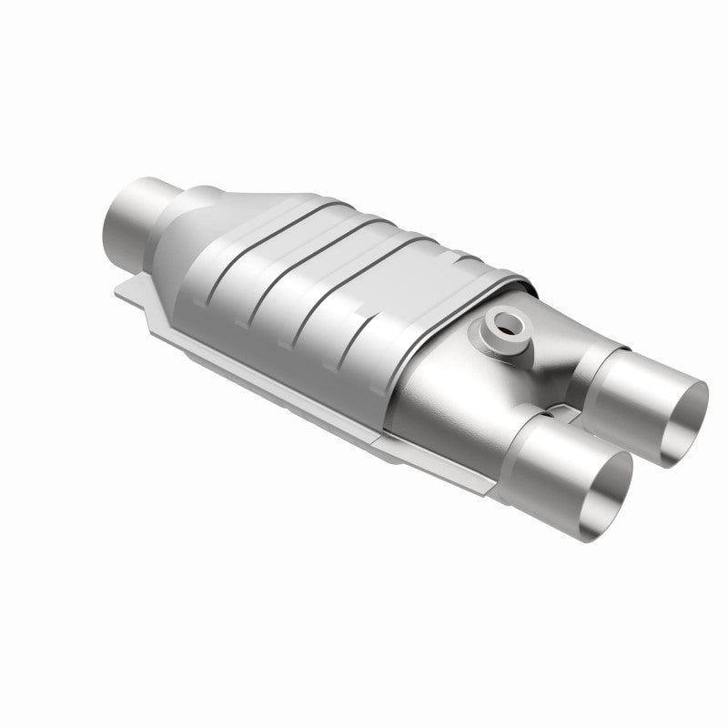 MagnaFlow Universal Catalytic Converter 2/3 D/S Single O2 Boss