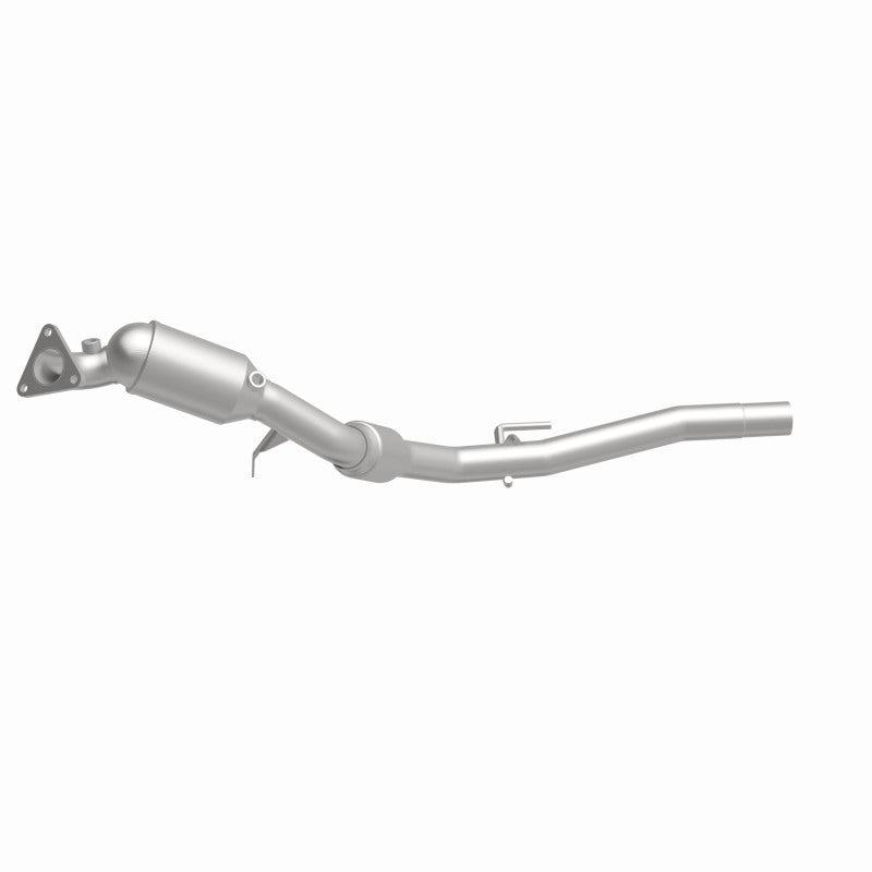 MagnaFlow Direct Fit Catalytic Converter 11-15 Volkswagen Touareg V6 3.6 OEM Underbody