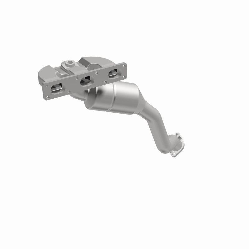 MagnaFlow Direct Fit Catalytic Converter BMW 5 01-03 front OEM