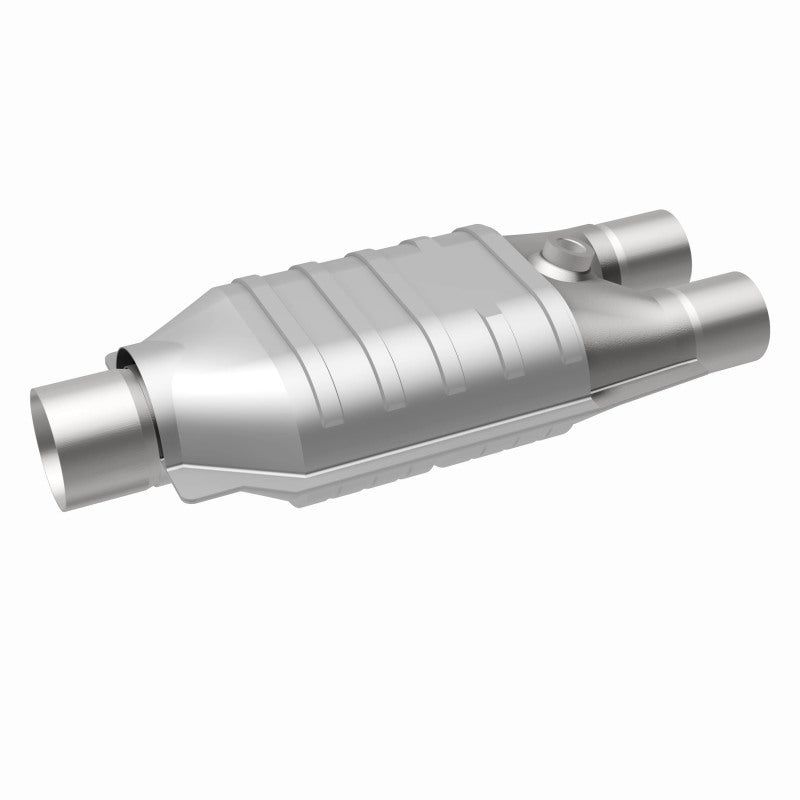 MagnaFlow Universal Catalytic Converter 2/3 D/S Single O2 Boss