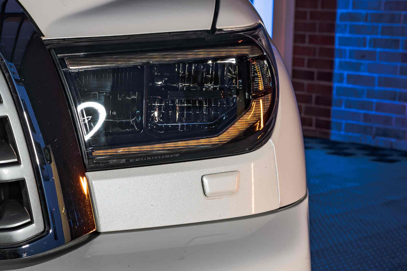XB LED Headlights: Toyota Tundra (07-13 / White DRL / Set)