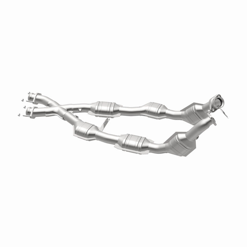 MagnaFlow Direct Fit Catalytic Converter 96-98 Mustang 4.6L 6-Cats