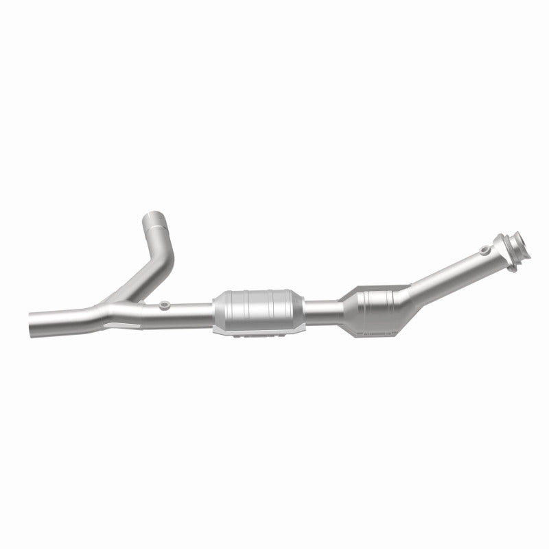 MagnaFlow Direct Fit Catalytic Converter 00-04 Ford E150 4.6L P/S
