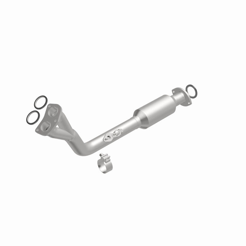 MagnaFlow Direct Fit Catalytic Converter California Grade 96-98 Toyota 4Runner 2.7L