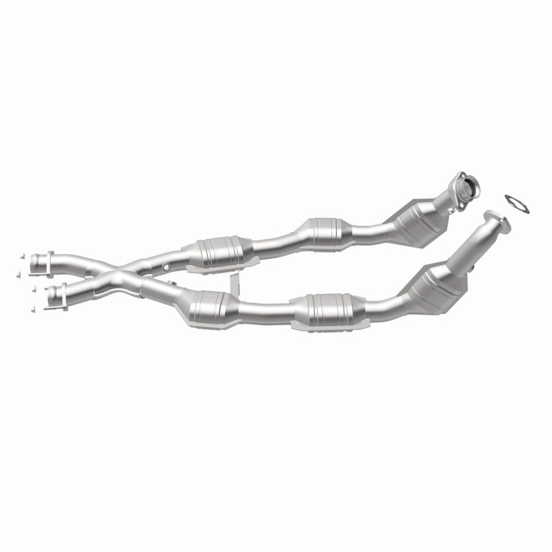 MagnaFlow Direct Fit Catalytic Converter 96-98 Mustang 4.6L 6-Cats