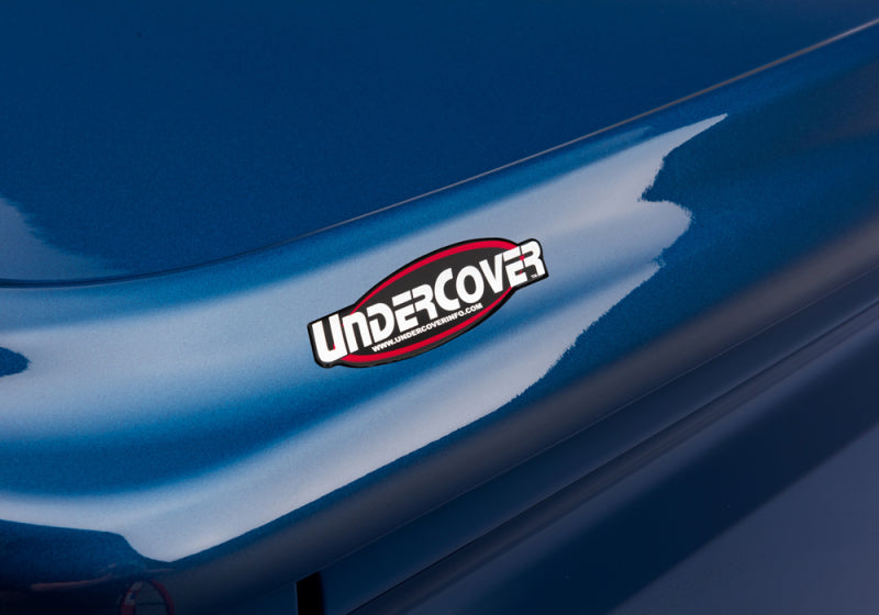 UnderCover 14-18 GMC Sierra 1500 (19 Limited) / 15-19 2500/3500 HD 6.5ft Lux Bed Cover - Gasoline