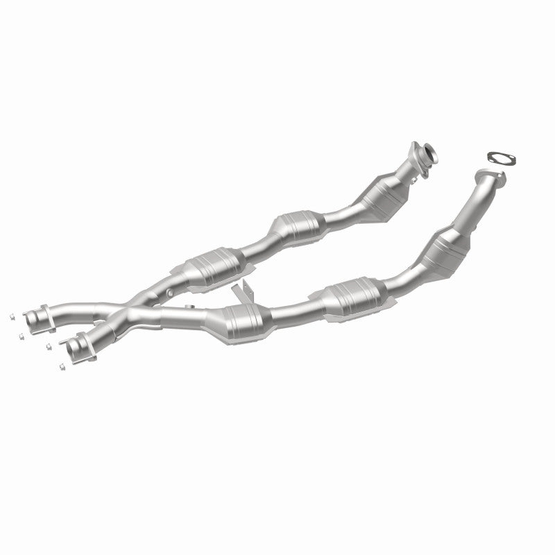 MagnaFlow Direct Fit Catalytic Converter 96-98 Mustang 4.6L 6-Cats