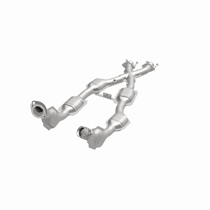 MagnaFlow Direct Fit Catalytic Converter 96-98 Mustang 4.6L 6-Cats