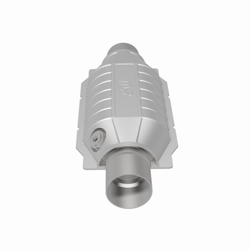 MagnaFlow Universal Catalytic Converter 3in In/Out Center/Center Oval w/ 02 Sensor