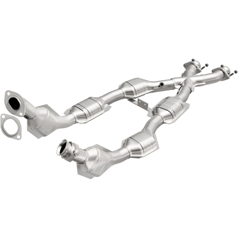 MagnaFlow Direct Fit Catalytic Converter 96-98 Mustang 4.6L 6-Cats