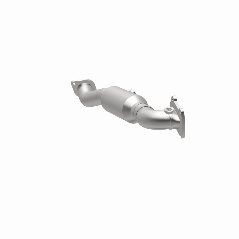 MagnaFlow Direct Fit Catalytic Converter 15-19 Ram 1500 3.6L OEM Grade Fed/EPA Compliant Manifold