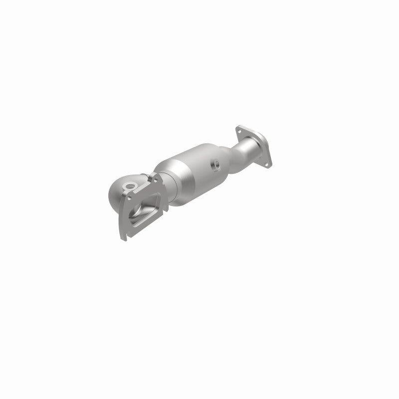 MagnaFlow Direct Fit Catalytic Converter 15-19 Ram 1500 3.6L OEM Grade Fed/EPA Compliant Manifold