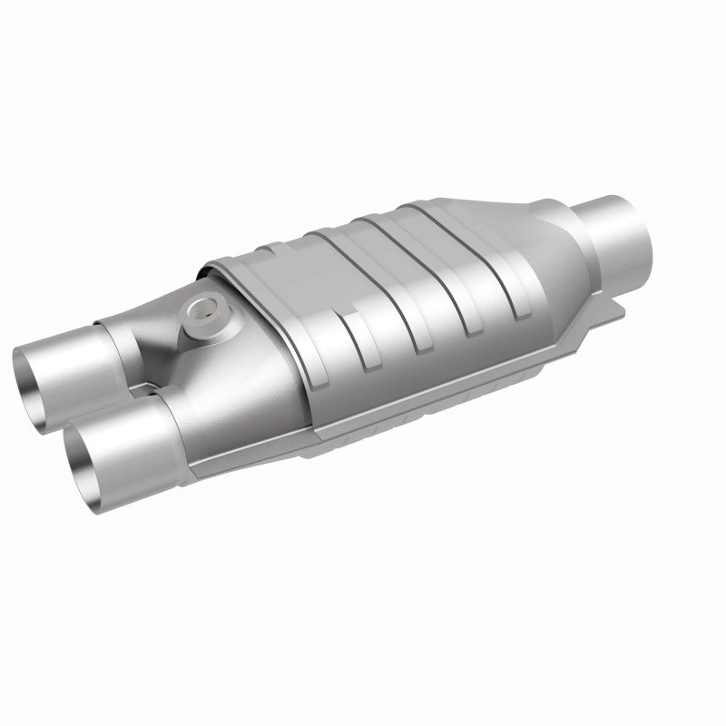 MagnaFlow Universal Catalytic Converter 2/3 D/S Single O2 Boss