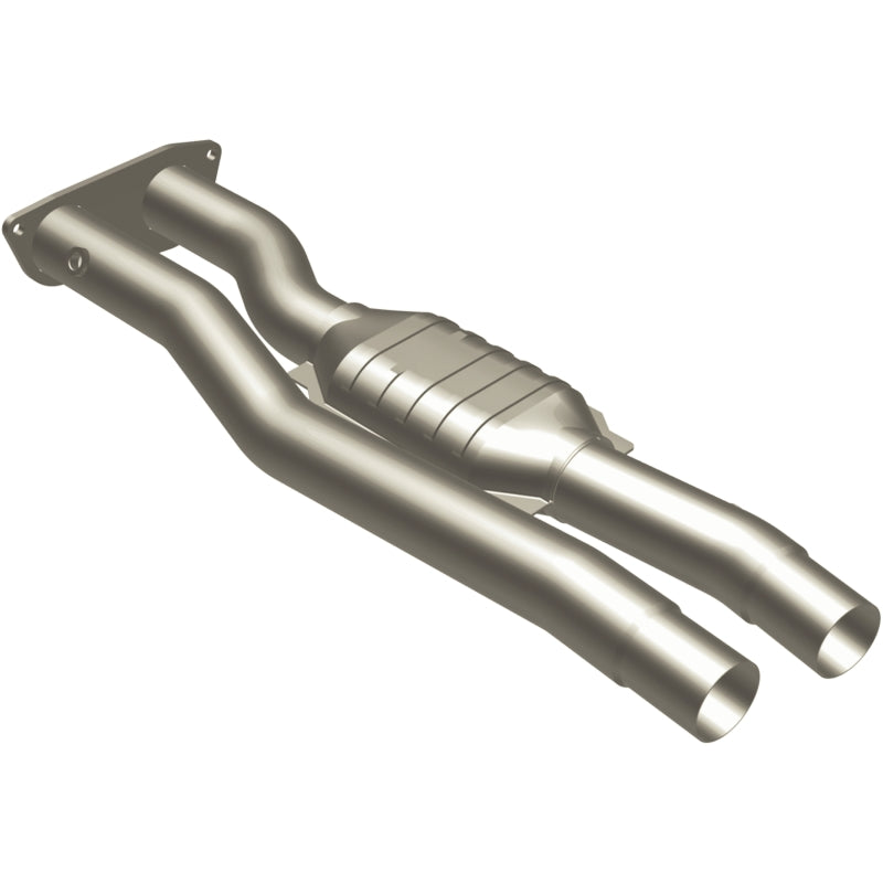 MagnaFlow Direct Fit Catalytic Converter 96-97 7.4L 3500 Truck Rear