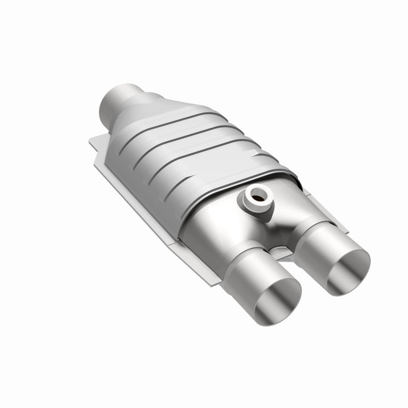 MagnaFlow Universal Catalytic Converter 2/3 D/S Single O2 Boss
