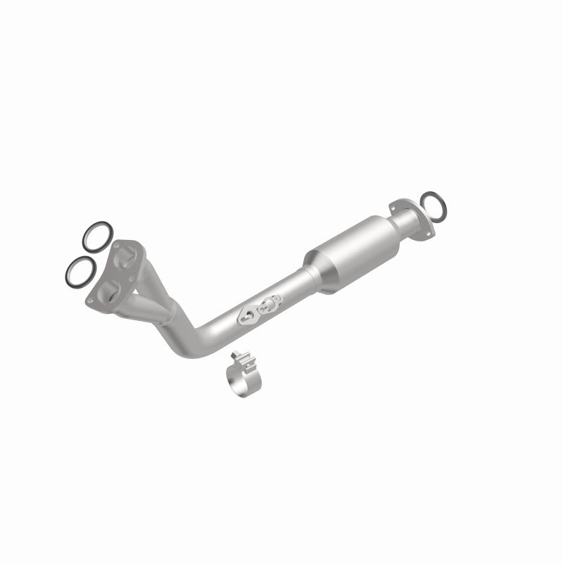 MagnaFlow Direct Fit Catalytic Converter California Grade 96-98 Toyota 4Runner 2.7L
