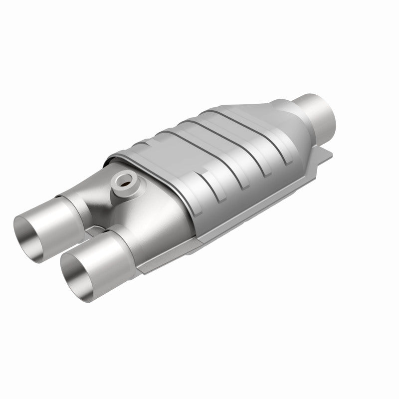 MagnaFlow Universal Catalytic Converter 2/3 D/S Single O2 Boss