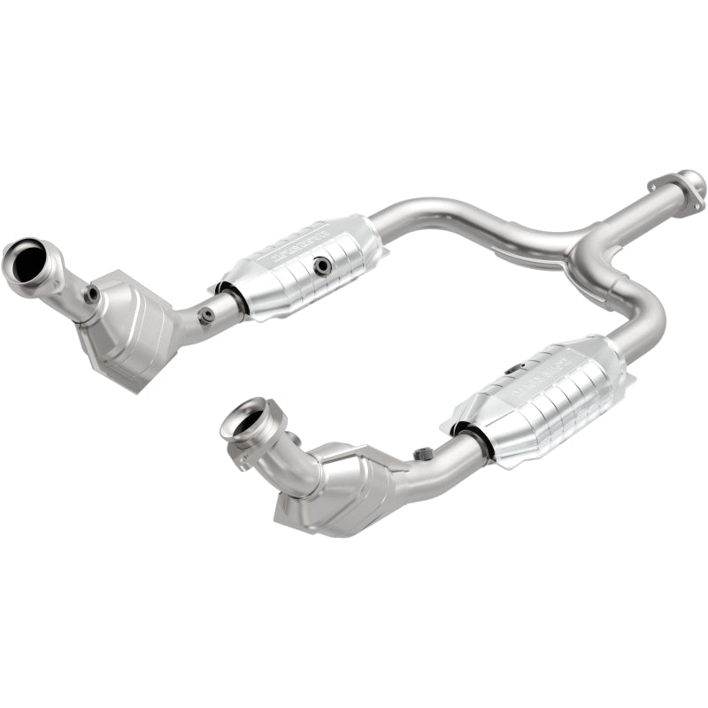 MagnaFlow Direct Fit Catalytic Converter 99/01-03 Ford Mustang 3.8L